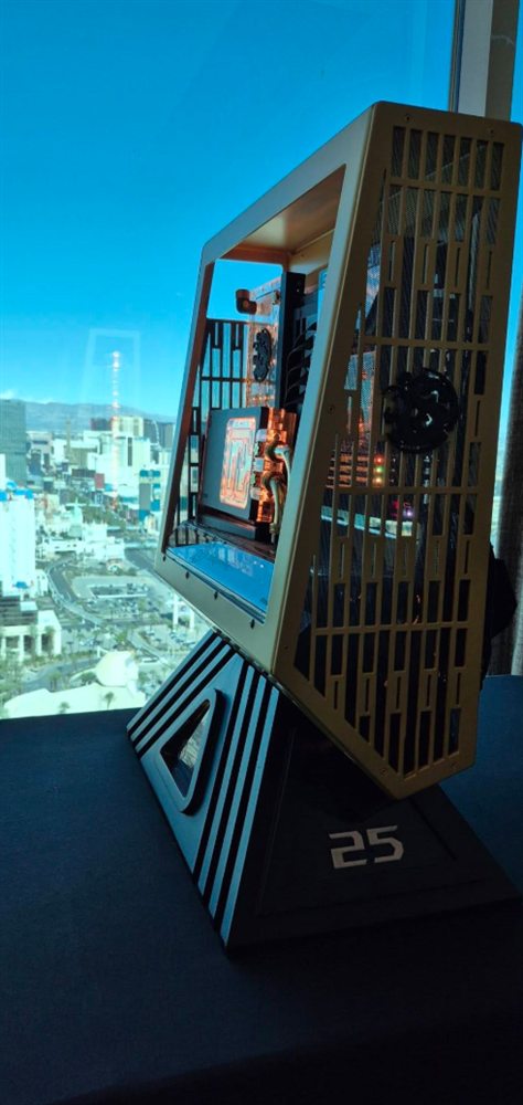 Show build on its printed pedestal, now in Las Vegas